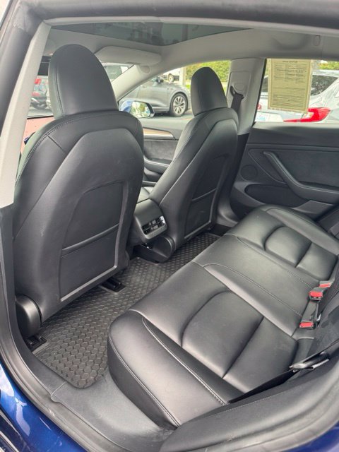 Used 2023 Tesla Model 3 Standard Range RWD image 8