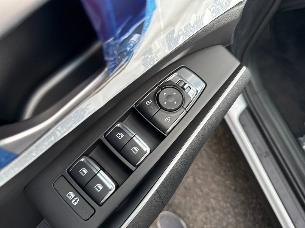 New 2025 Kia Sorento X-Line EX image 11