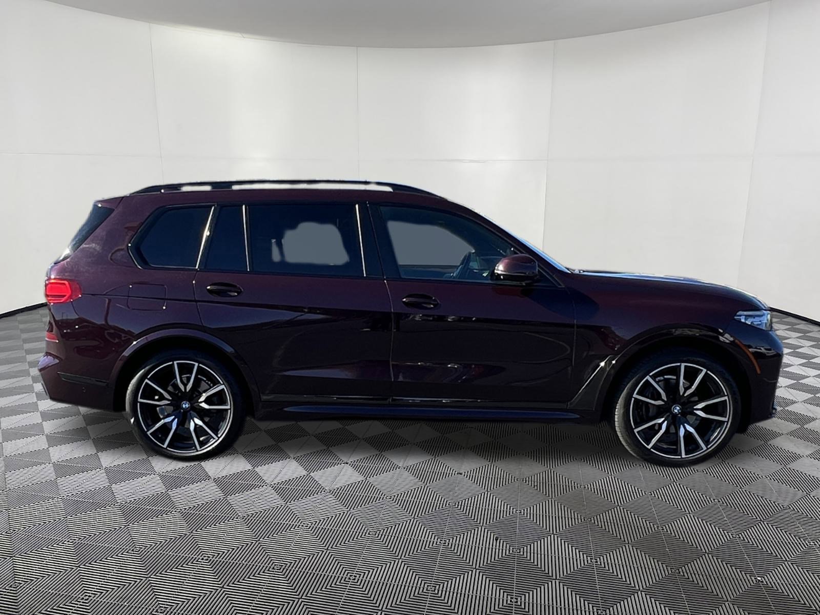 Used 2021 BMW X7 xDrive40i w/ M Sport Package image 7