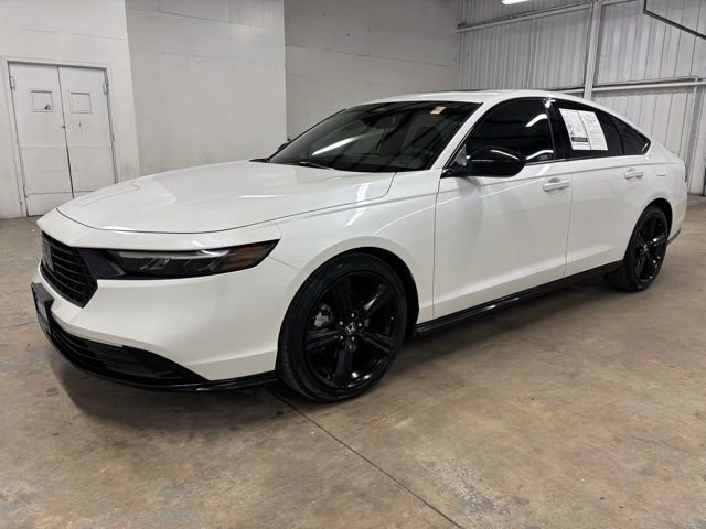 Used 2024 Honda Accord Sport image 3