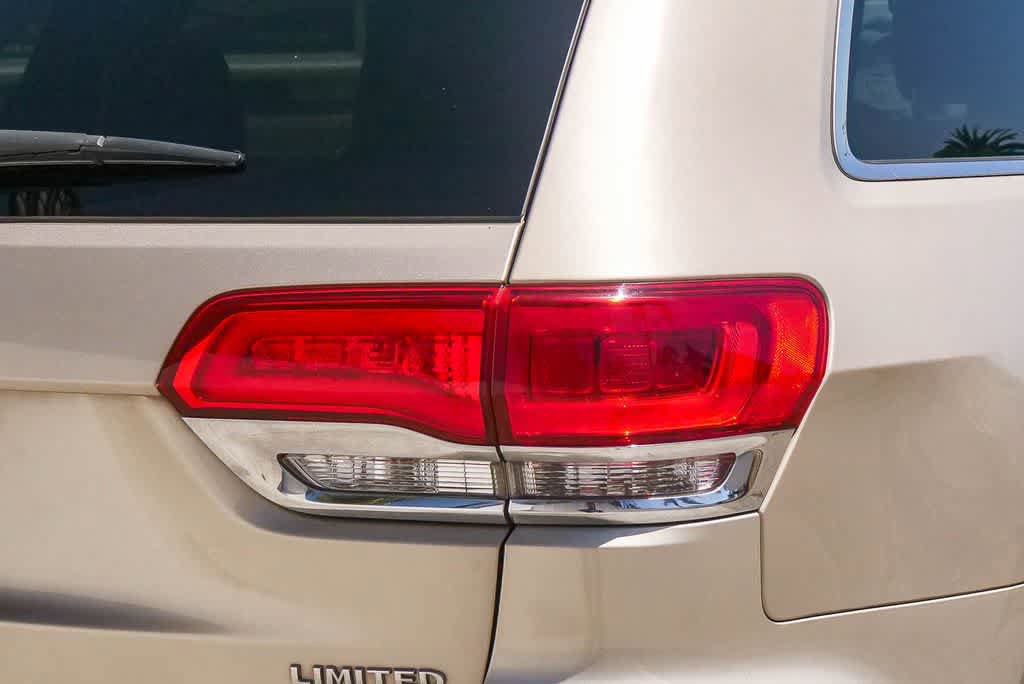 Used 2014 Jeep Grand Cherokee Limited w/ Luxury Group II AWD/4WD image 10