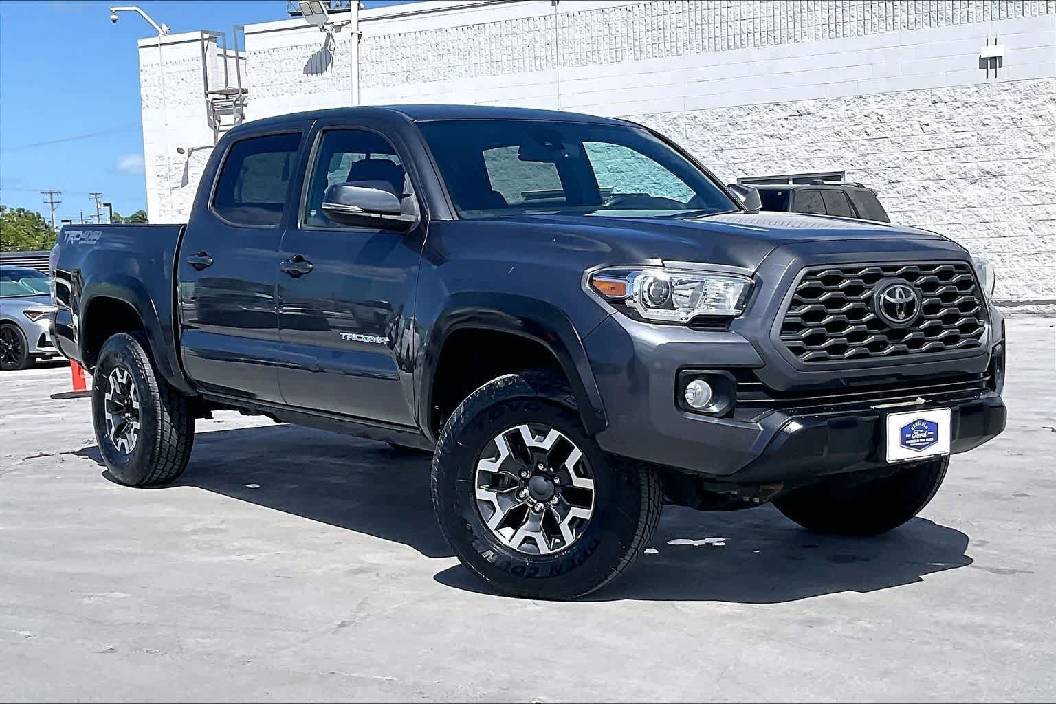 Used 2020 Toyota Tacoma TRD Off-Road w/ Technology Package AWD/4WD image 21