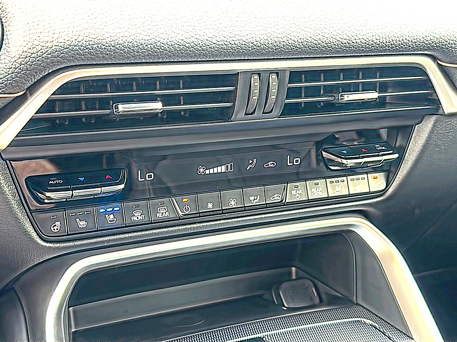 New 2026 MAZDA CX-70 3.3 Turbo w/ Preferred Package AWD/4WD image 24