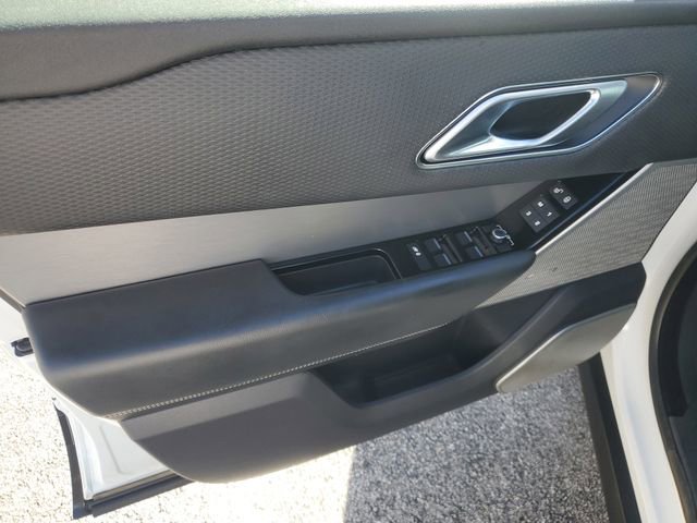 Used 2019 Land Rover Range Rover Velar R-Dynamic SE image 19