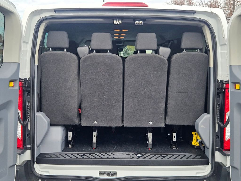Used 2018 Ford Transit 350 XLT image 23