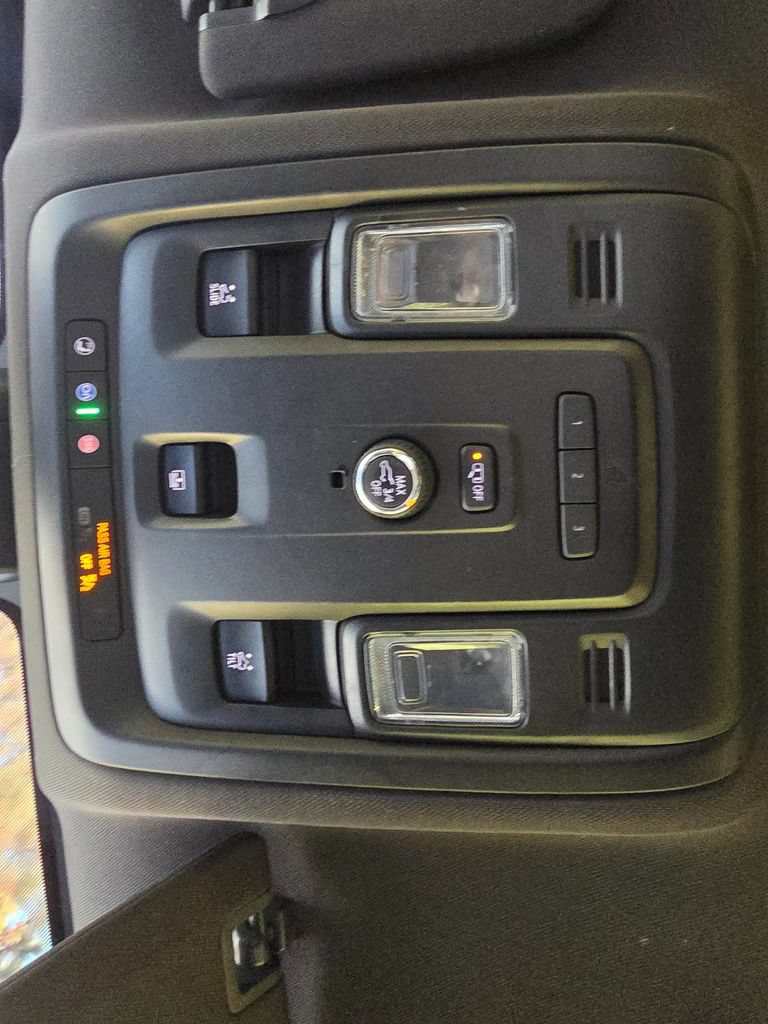 Used 2021 Chevrolet Tahoe LT RWD image 30