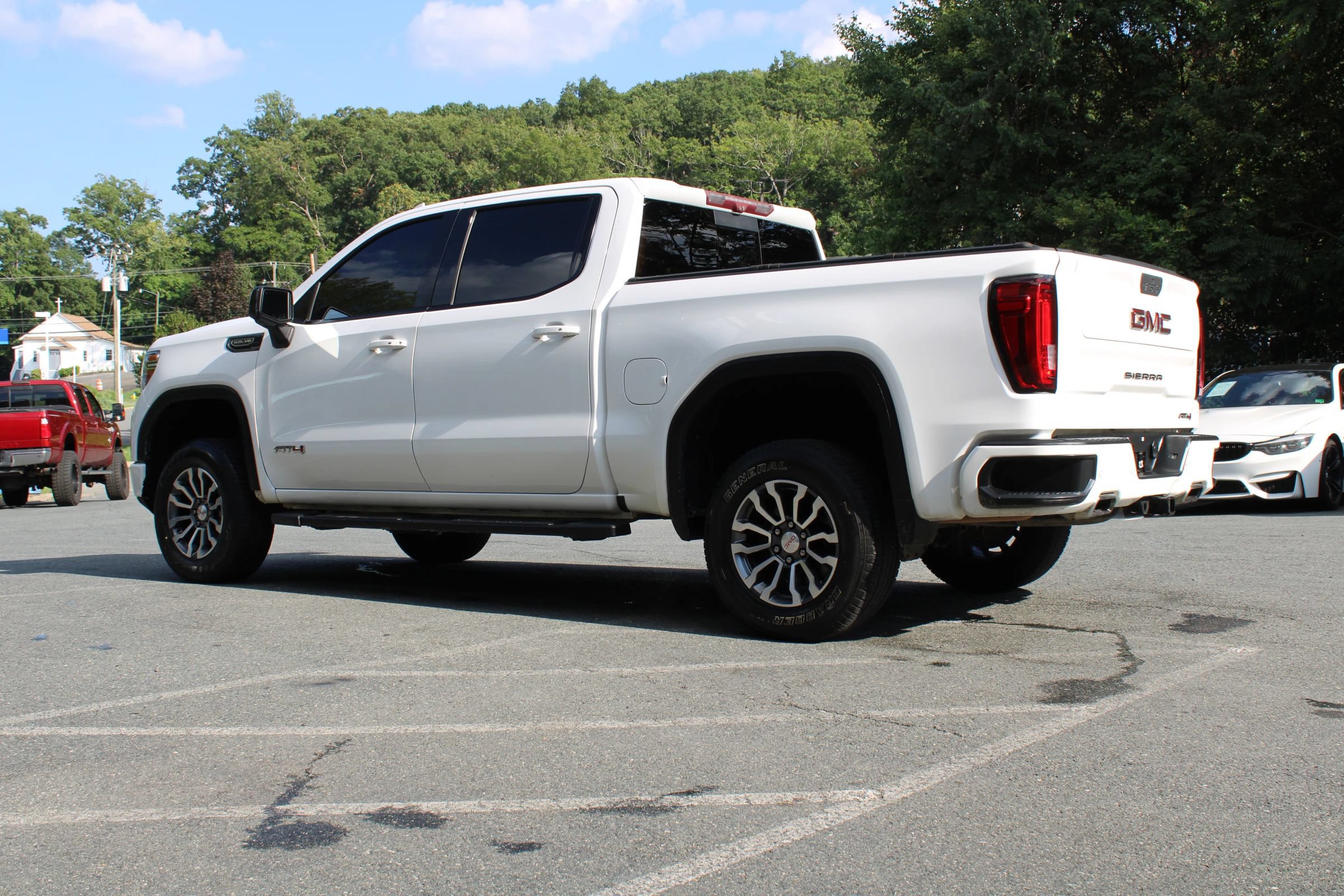 Used 2020 GMC Sierra 1500 AT4 w/ AT4 Premium Package AWD/4WD image 5