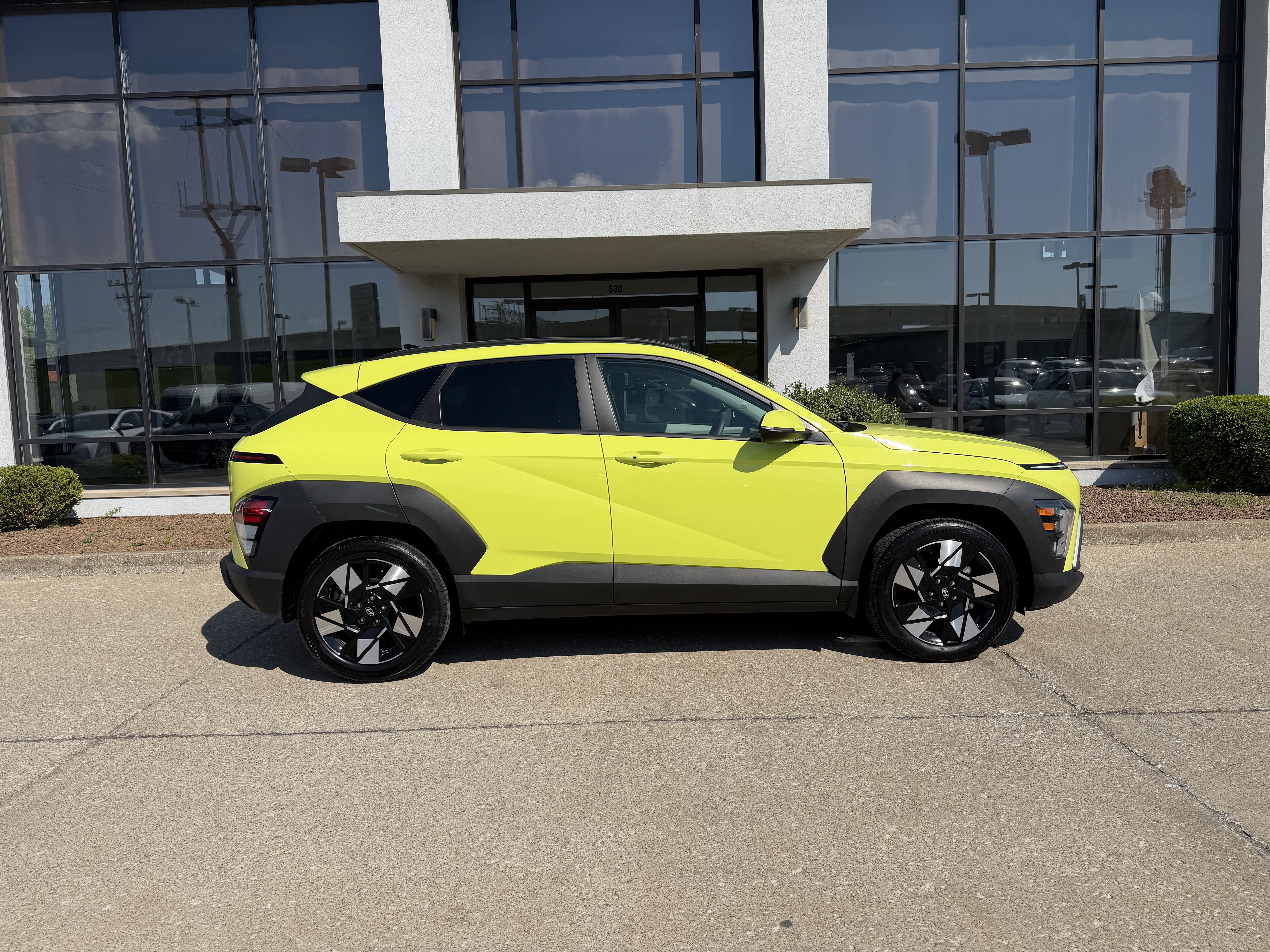 Certified 2025 Hyundai Kona SEL image 3