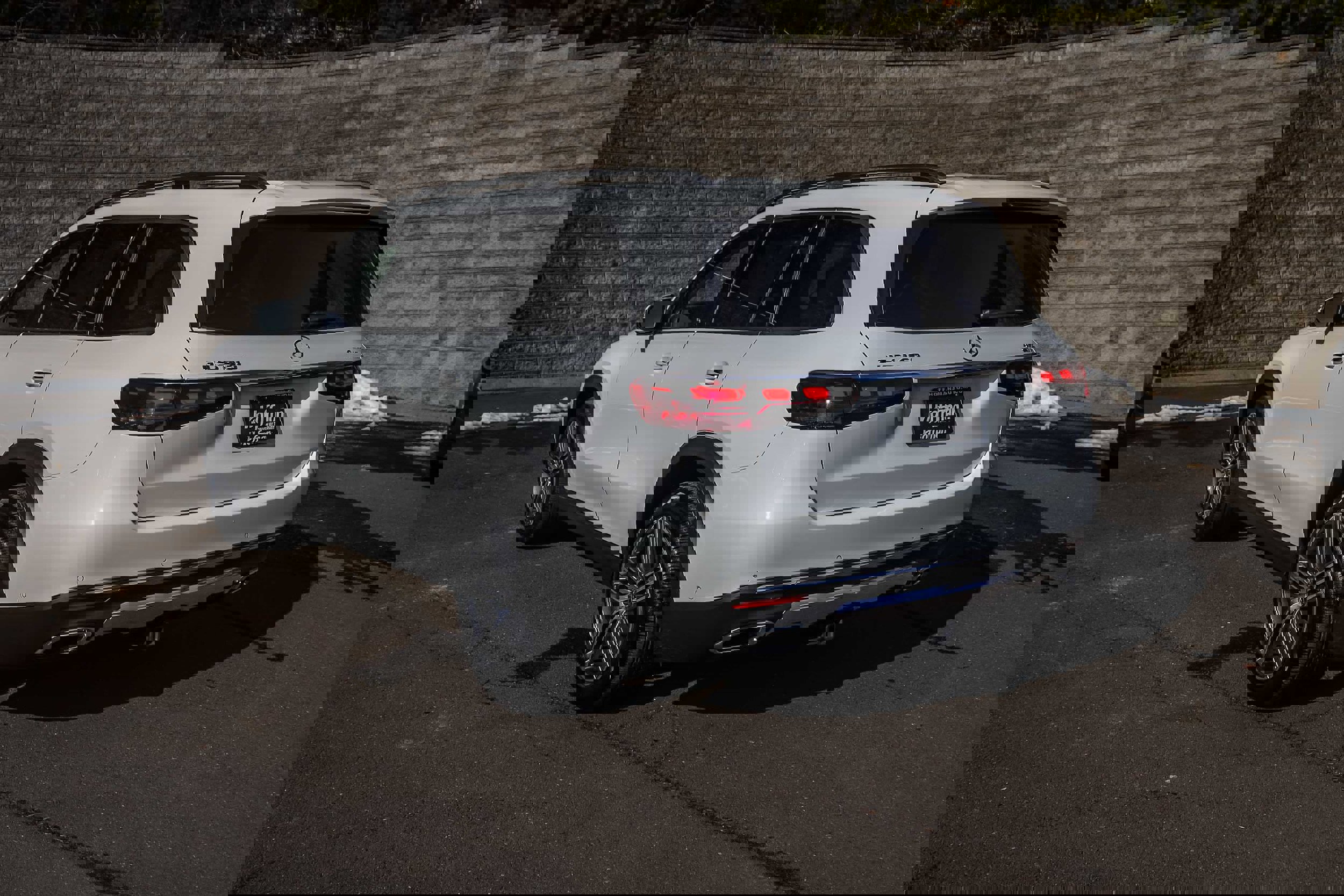 Used 2024 Mercedes-Benz GLS 450 4MATIC image 9