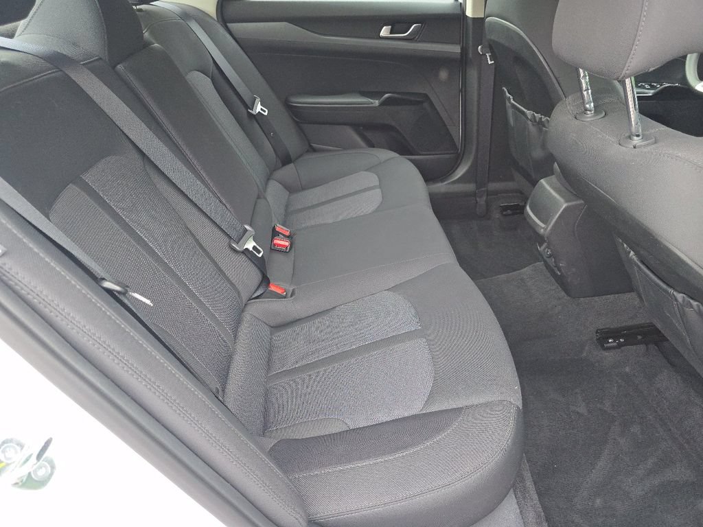 Used 2023 Kia K5 LXS FWD image 16