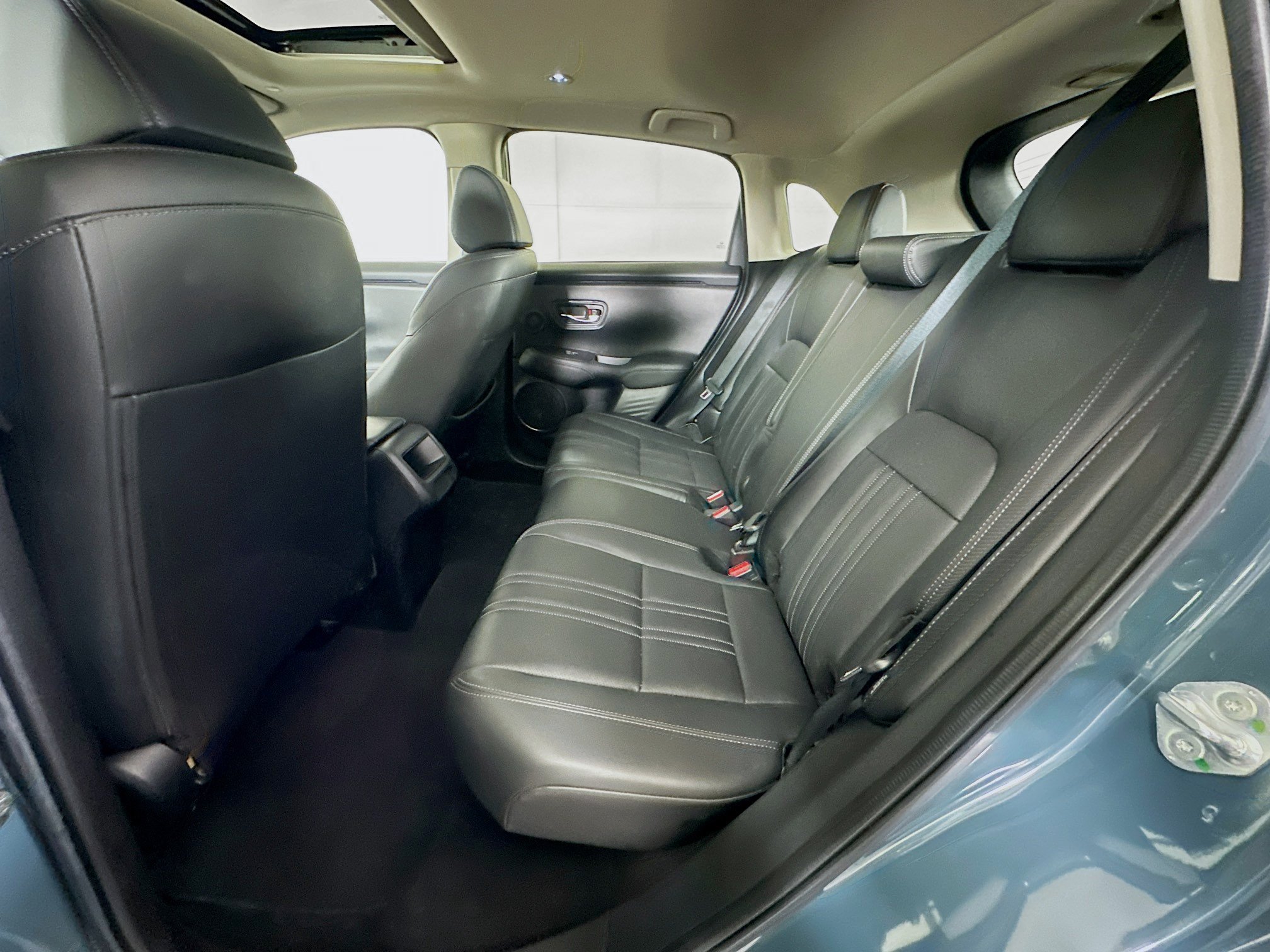 Used 2024 Honda HR-V EX-L image 28