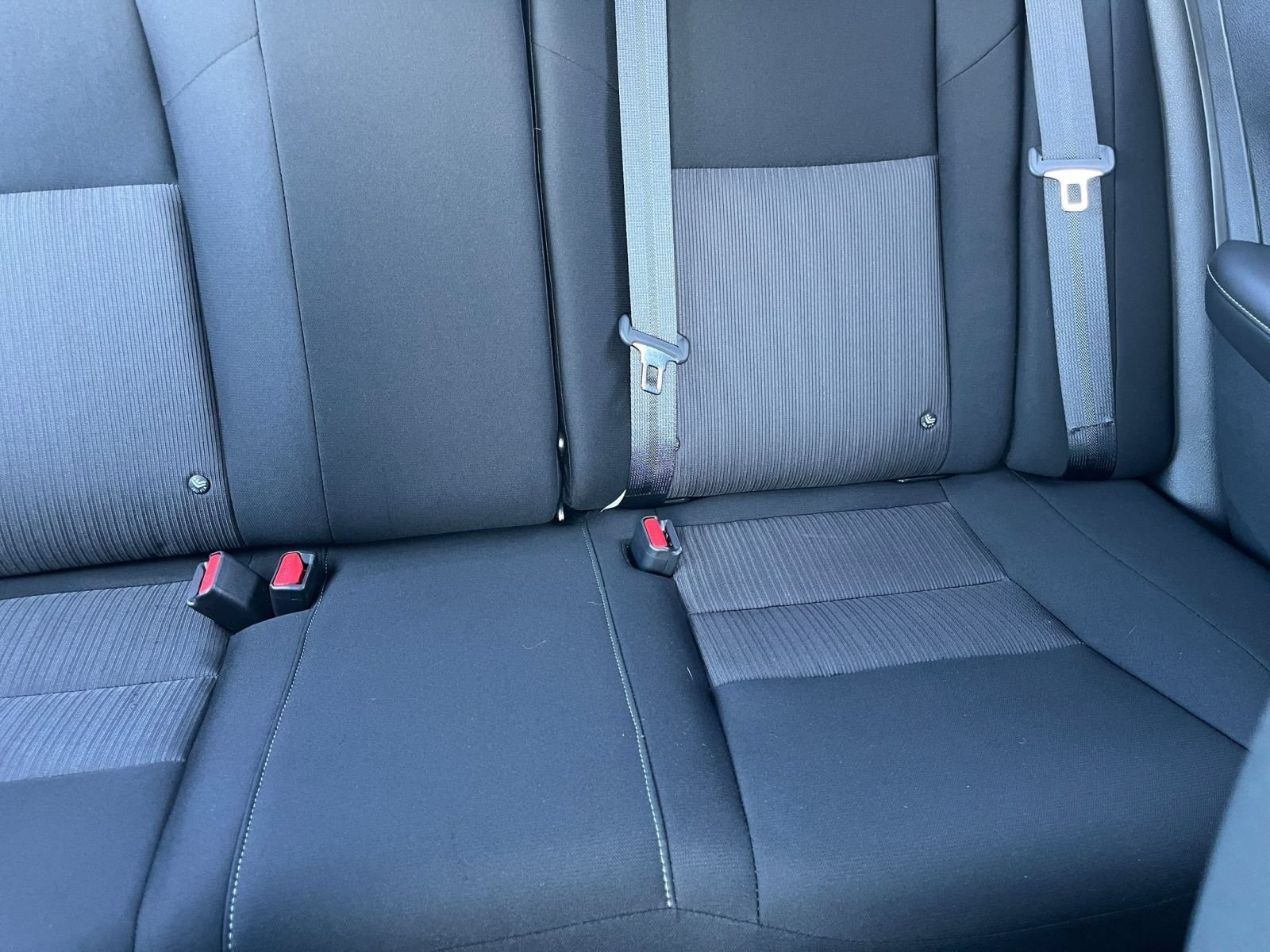 Used 2025 Nissan Sentra SV FWD image 36