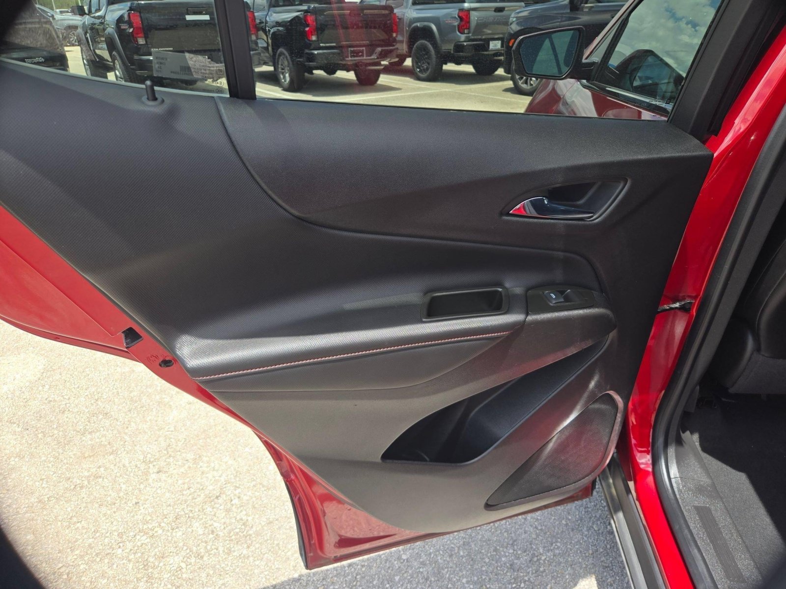 Used 2024 Chevrolet Equinox RS FWD image 15