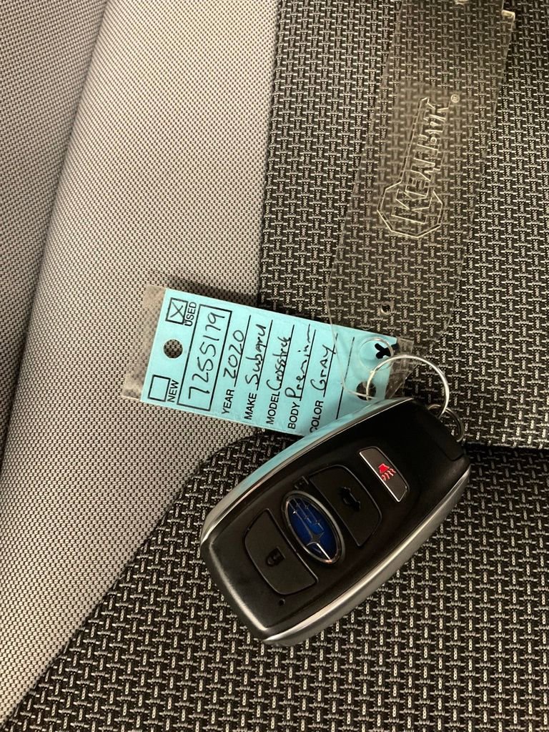 Used 2020 Subaru Crosstrek 2.0i Premium w/ Moonroof Package 2 image 32