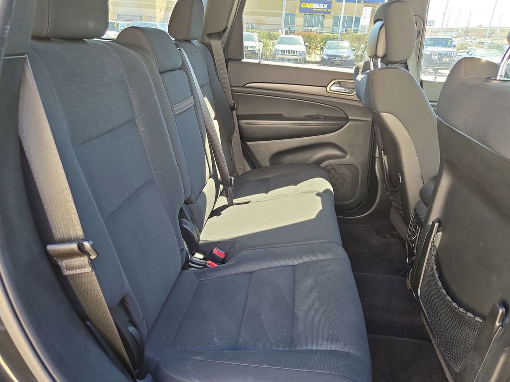 Used 2016 Jeep Grand Cherokee Laredo image 28