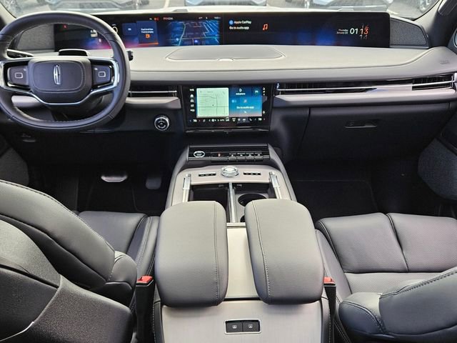 New 2025 Lincoln Navigator Reserve w/ Jet Appearance Package AWD/4WD image 14