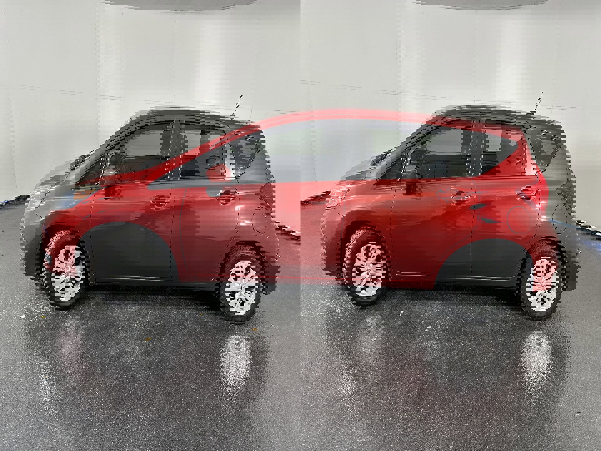 Used 2017 Nissan Versa Note SV image 7