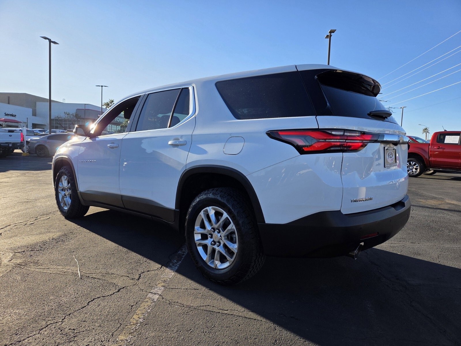 Used 2023 Chevrolet Traverse LS w/ Safety Package image 4