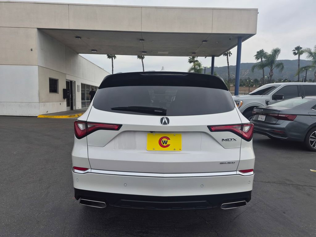 Used 2024 Acura MDX SH-AWD w/ Technology Package image 4