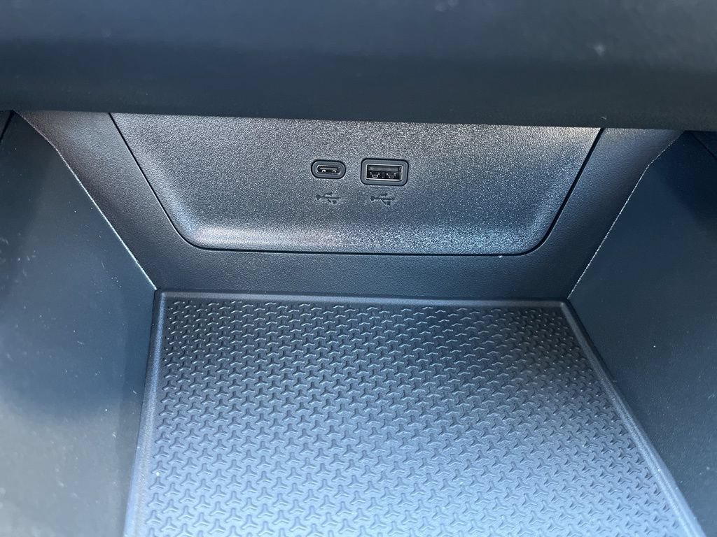 New 2026 Chevrolet Equinox LT w/ Convenience Package II FWD image 25