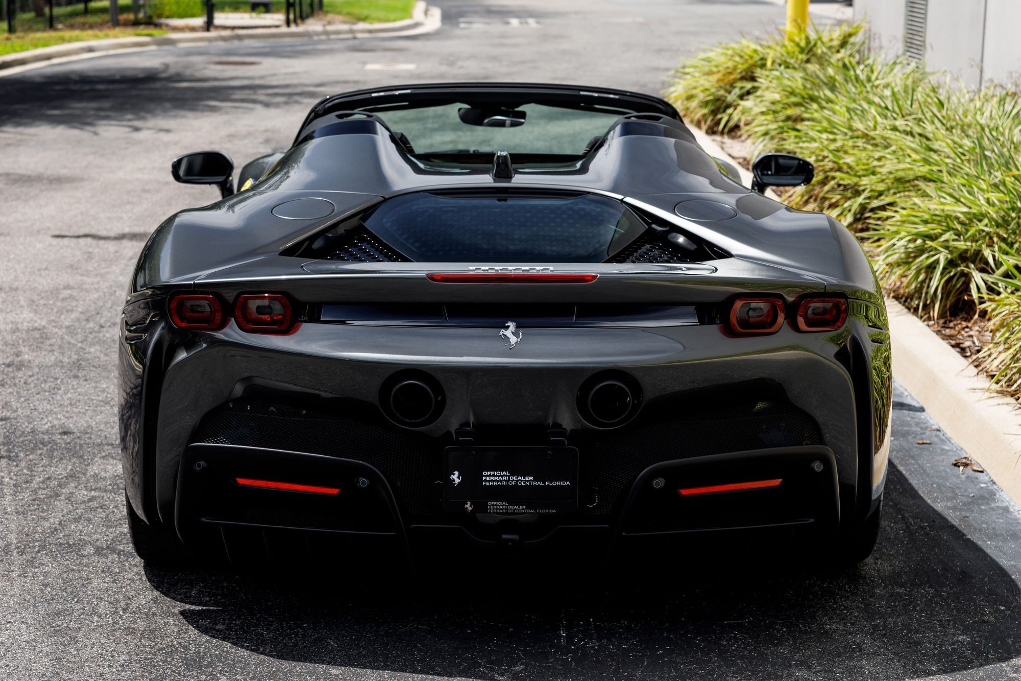 Used 2024 Ferrari SF90 Spider AWD/4WD image 4