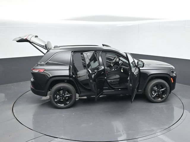 New 2026 Jeep Grand Cherokee Limited w/ Limited Altitude Package RWD image 57