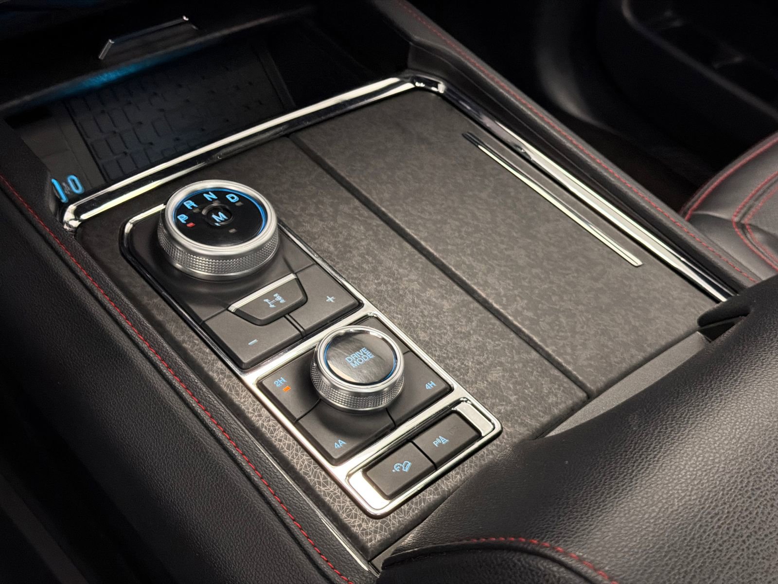 Used 2023 Ford Expedition Limited image 31