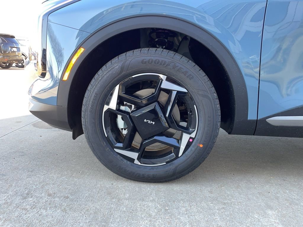 New 2026 Kia Sportage EX image 16