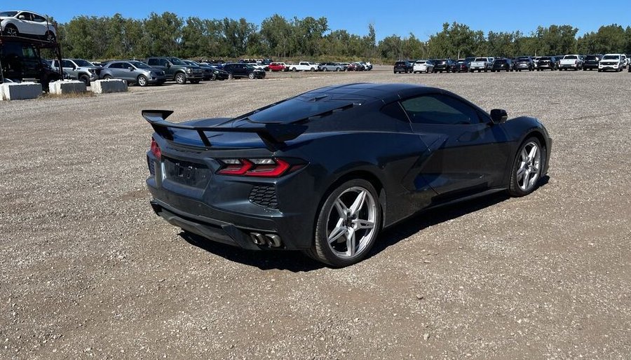 Used 2020 Chevrolet Corvette Stingray Preferred Cpe w/ 2LT Preferred Equipment Group RWD image 4