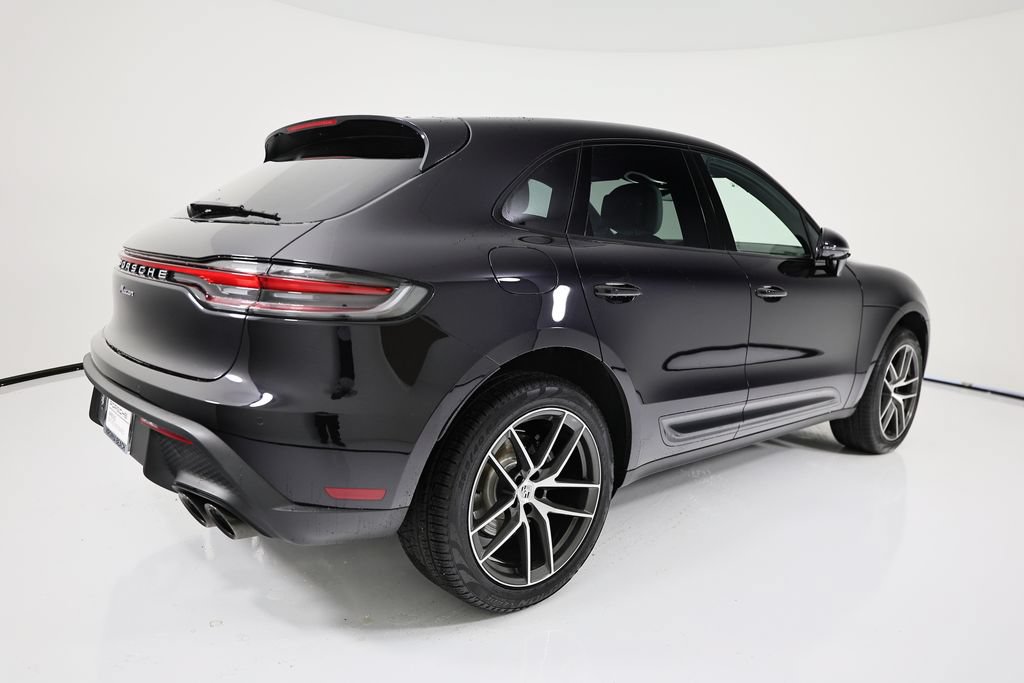 Certified 2026 Porsche Macan AWD/4WD image 7