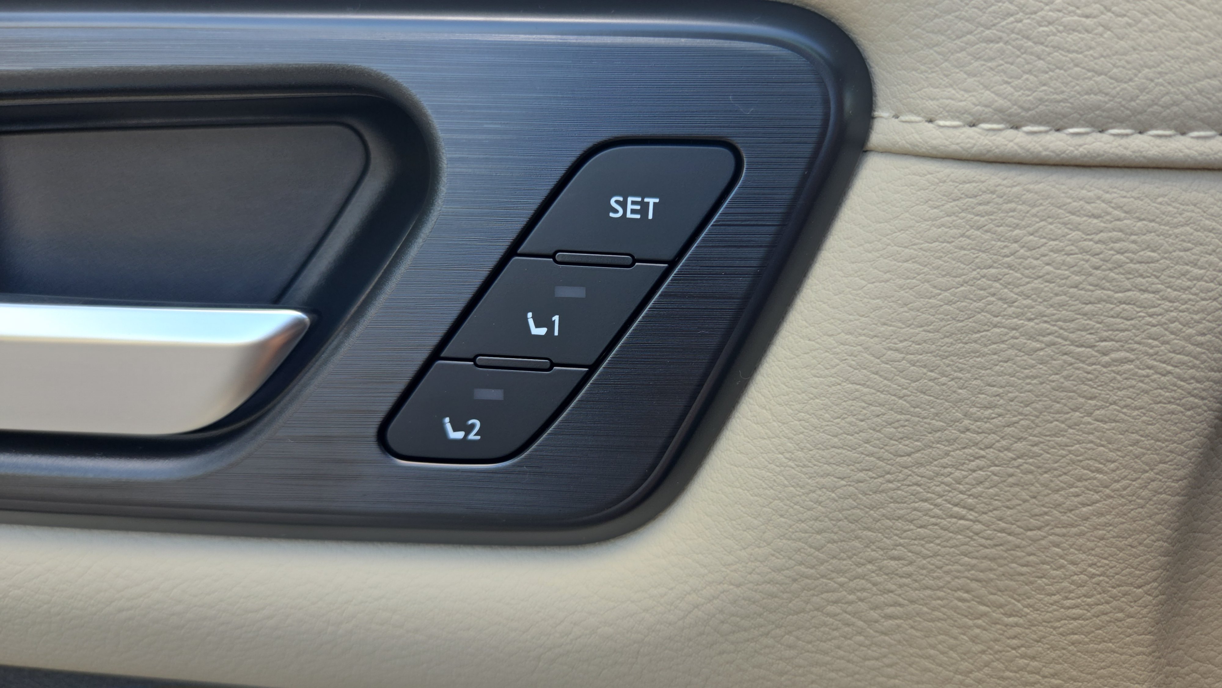 New 2026 Nissan Armada Platinum RWD image 32