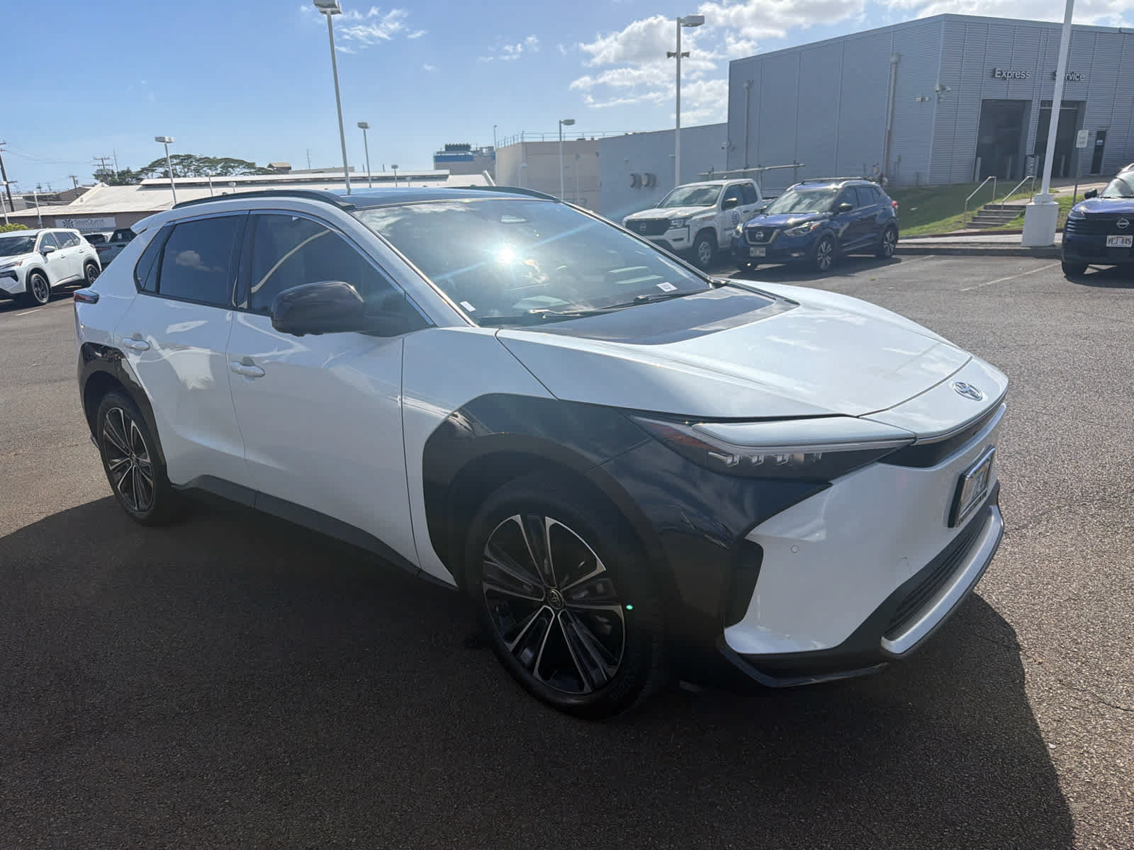 Used 2023 Toyota bZ4X FWD image 2