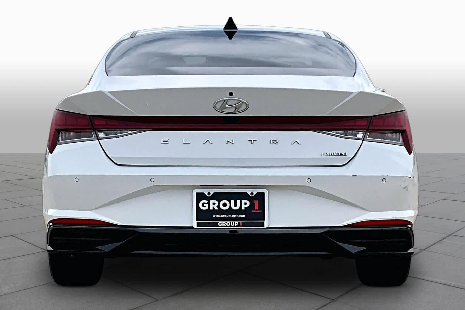 Certified 2023 Hyundai Elantra Limited FWD image 5