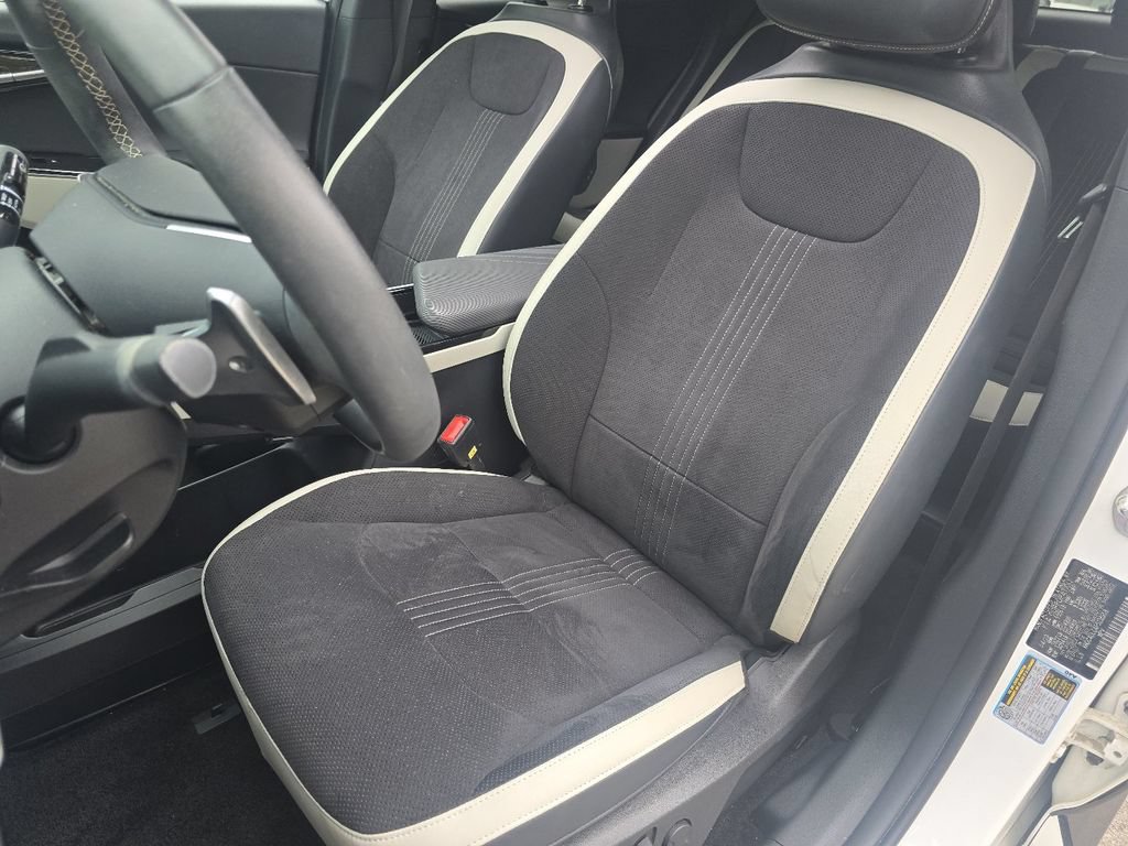 Used 2023 Kia EV6 GT-Line w/ GT-Line Suede Seat Package AWD/4WD image 24