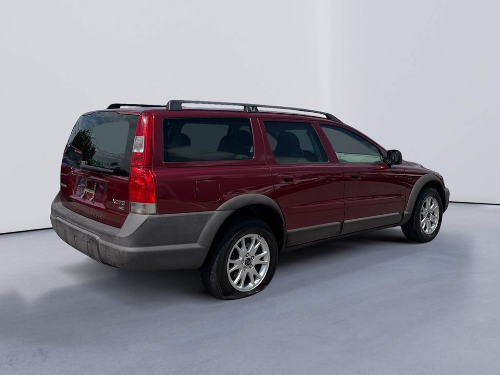 Used 2004 Volvo XC70 AWD/4WD image 3