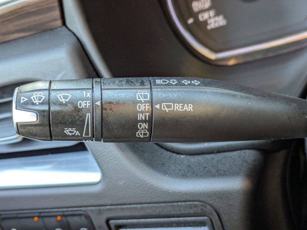 Used 2021 Chevrolet Suburban LS RWD image 26