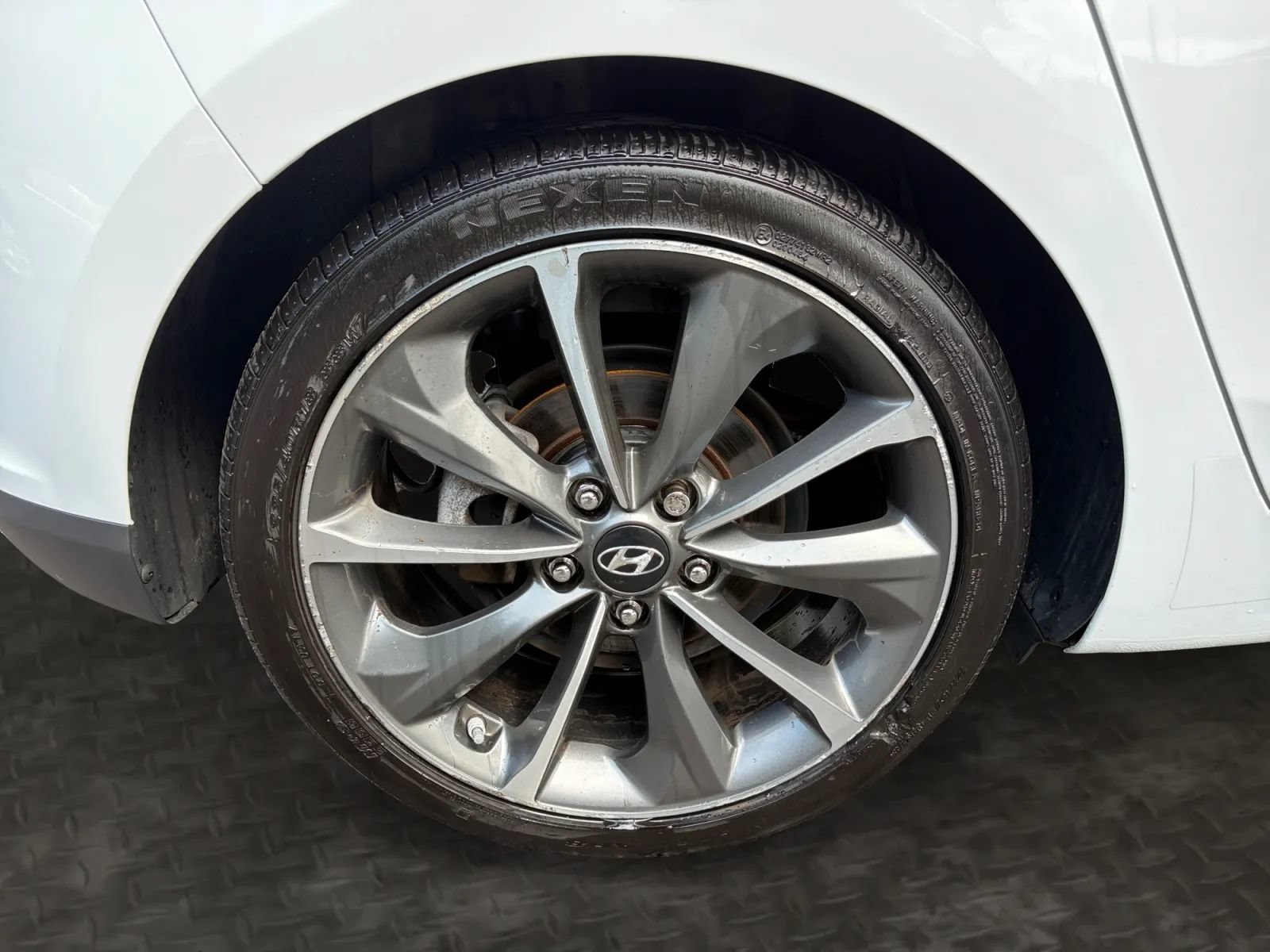Used 2020 Hyundai Veloster 2.0 Premium FWD image 38