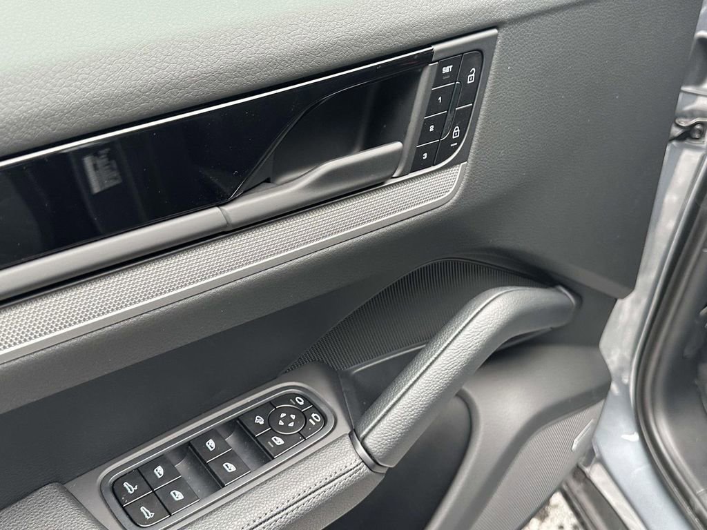 New 2026 Porsche Cayenne AWD/4WD image 19