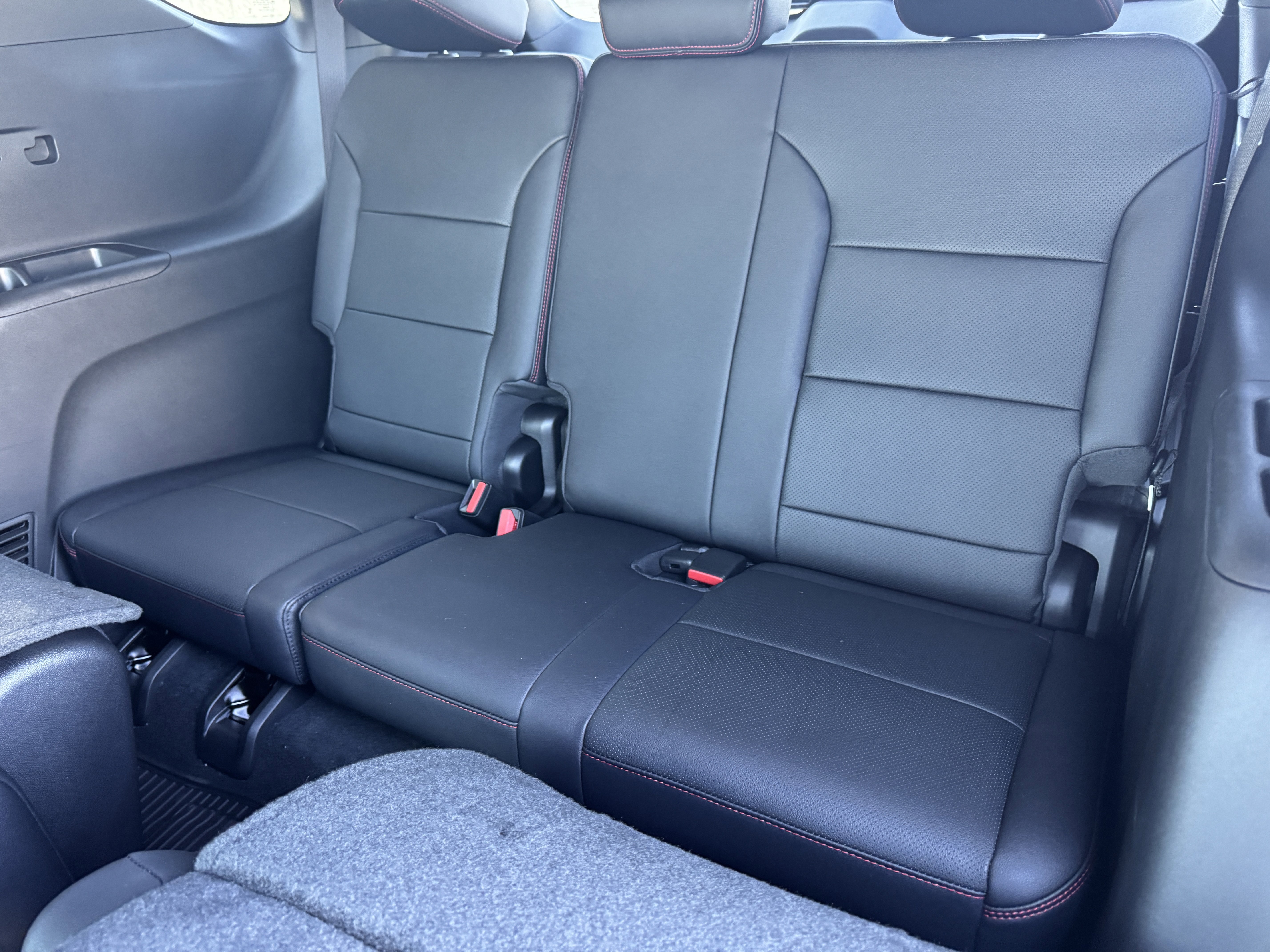 New 2026 Chevrolet Traverse RS w/ LPO, Floor Liner Package image 17