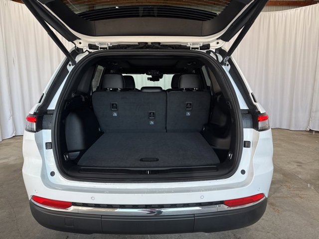 New 2025 Jeep Grand Cherokee Limited w/ Luxury Tech Group II image 40