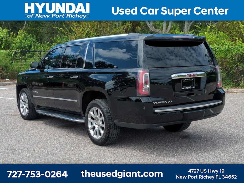 Used 2019 GMC Yukon XL Denali AWD/4WD image 3