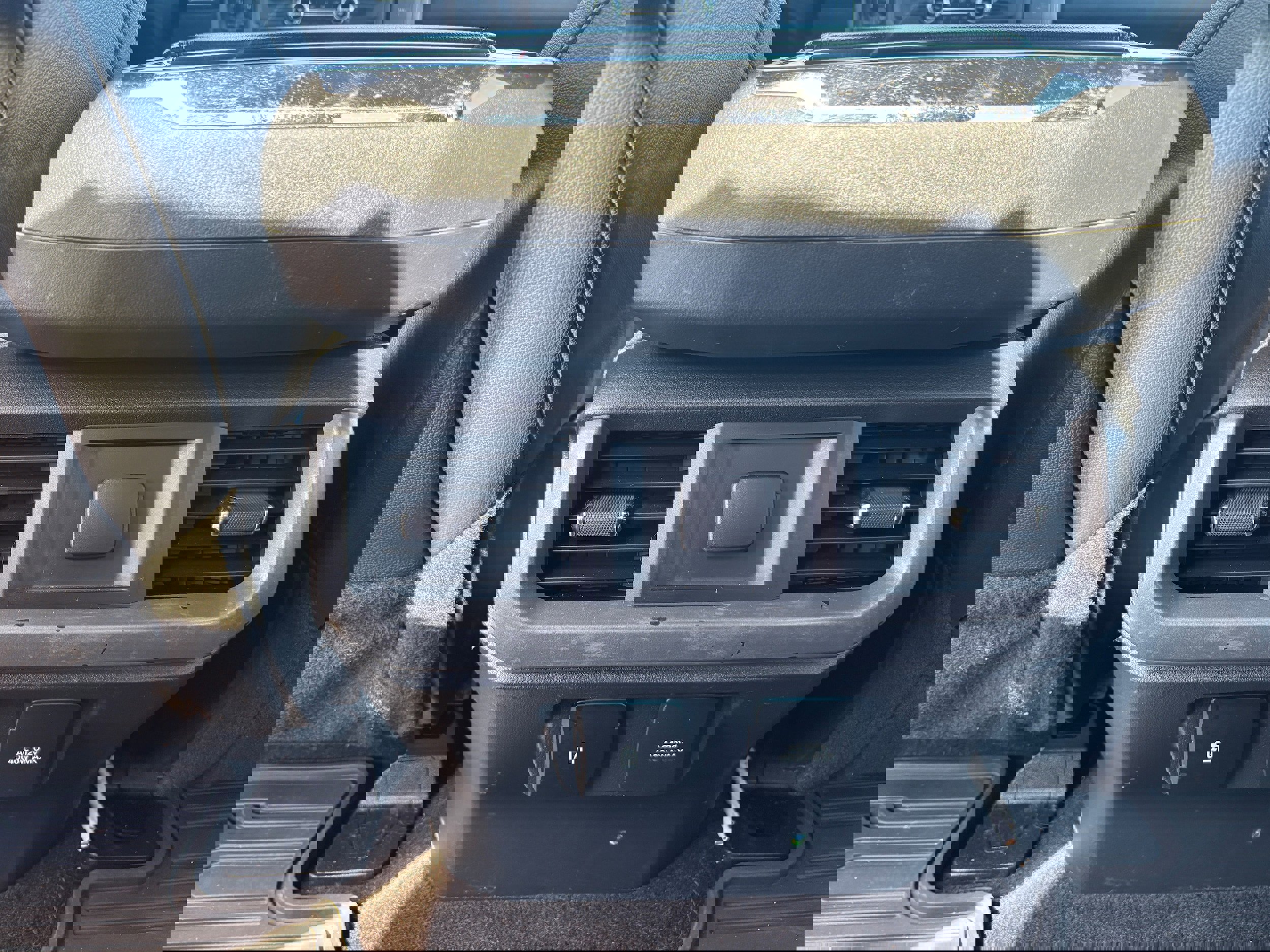 Used 2021 Ford F150 Lariat w/ Equipment Group 501A Mid image 12