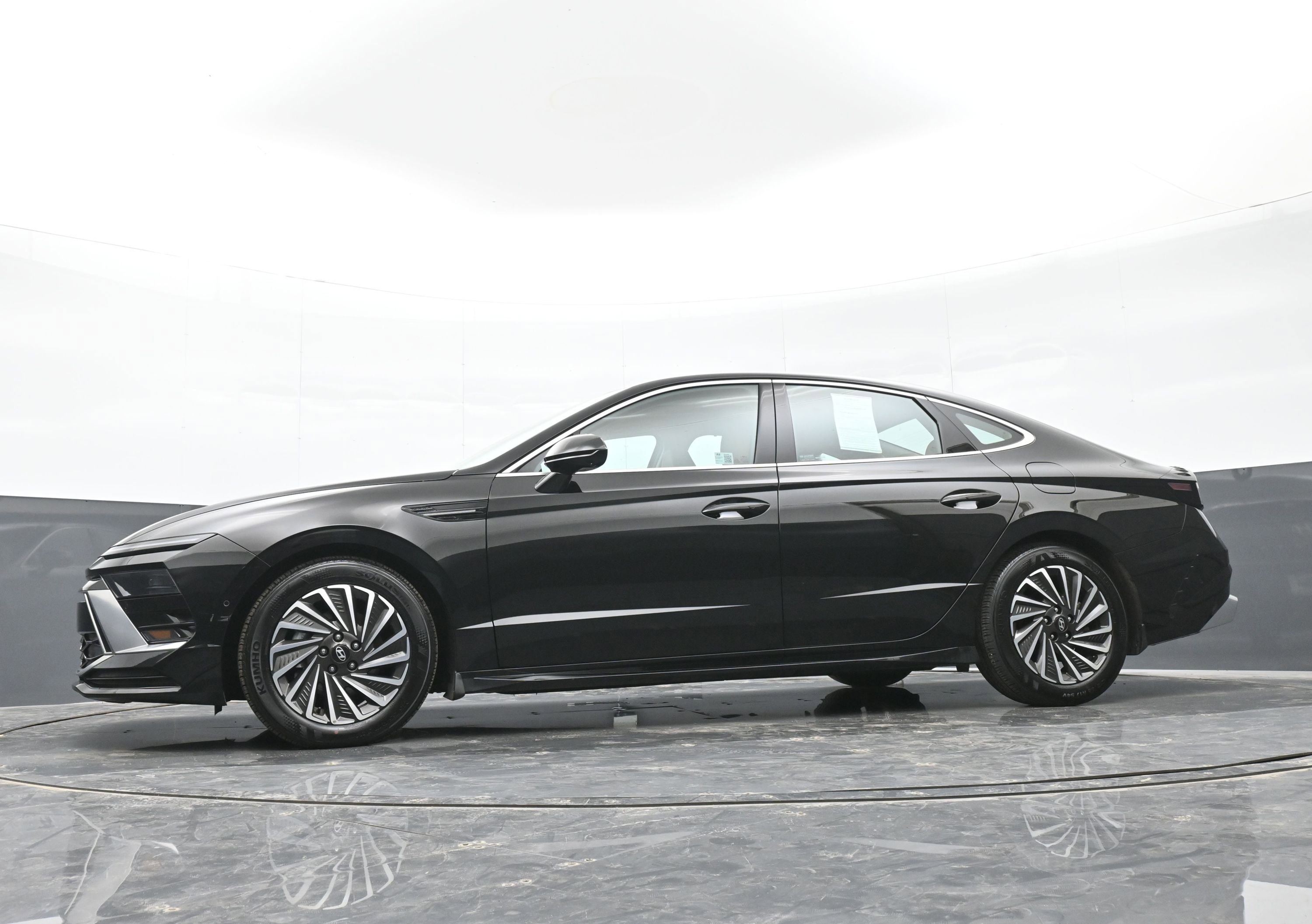 Certified 2025 Hyundai Sonata Limited image 45