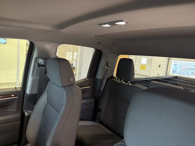 New 2026 GMC Sierra 1500 Elevation image 17