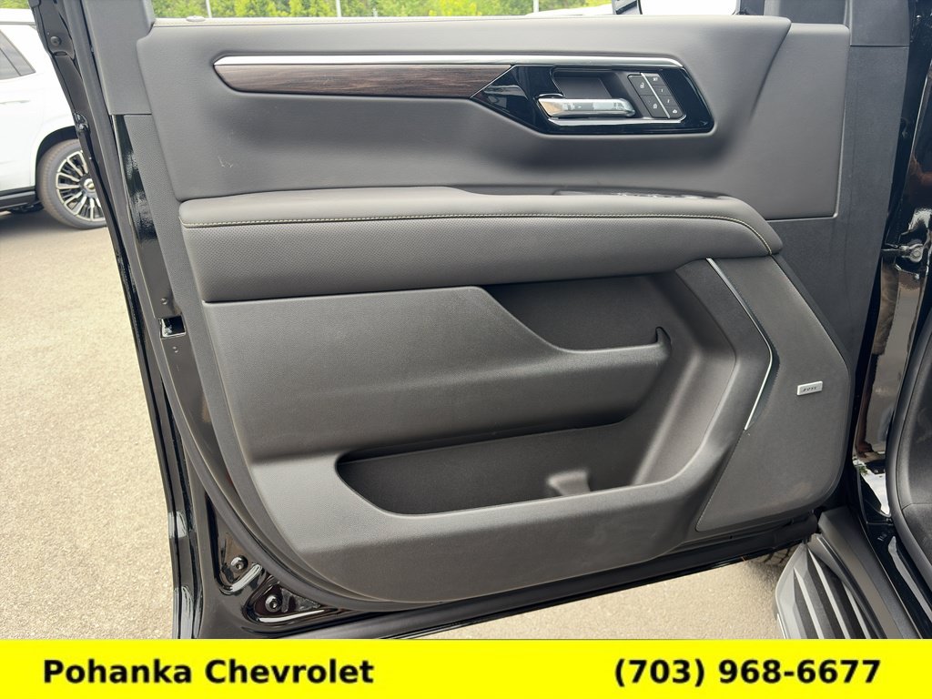 New 2026 Chevrolet Tahoe Premier w/ Sun And Tow Package AWD/4WD image 24