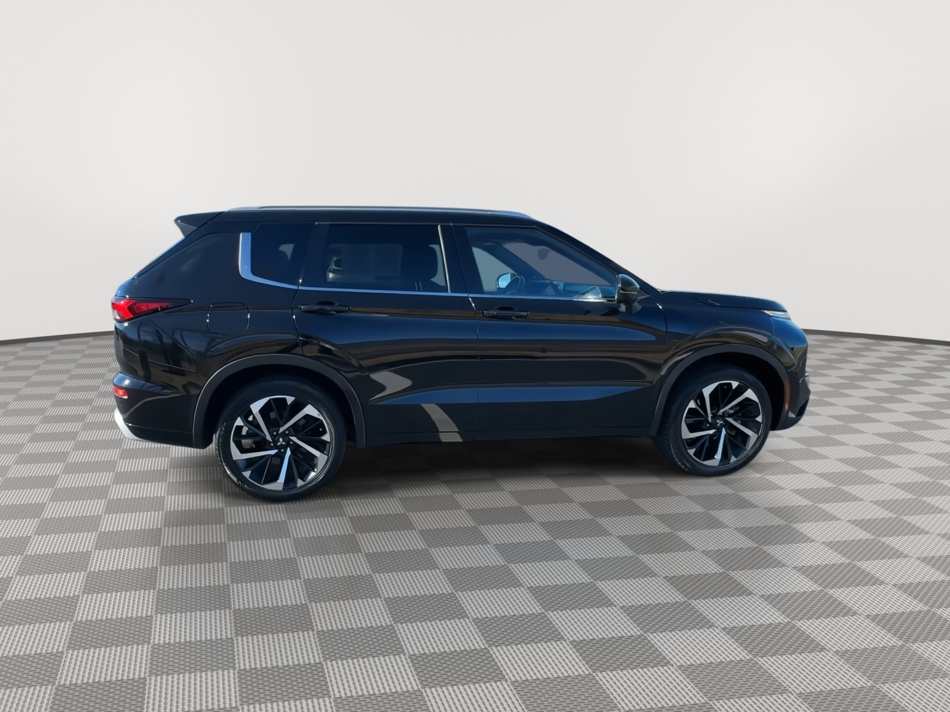 Used 2022 Mitsubishi Outlander SEL image 9