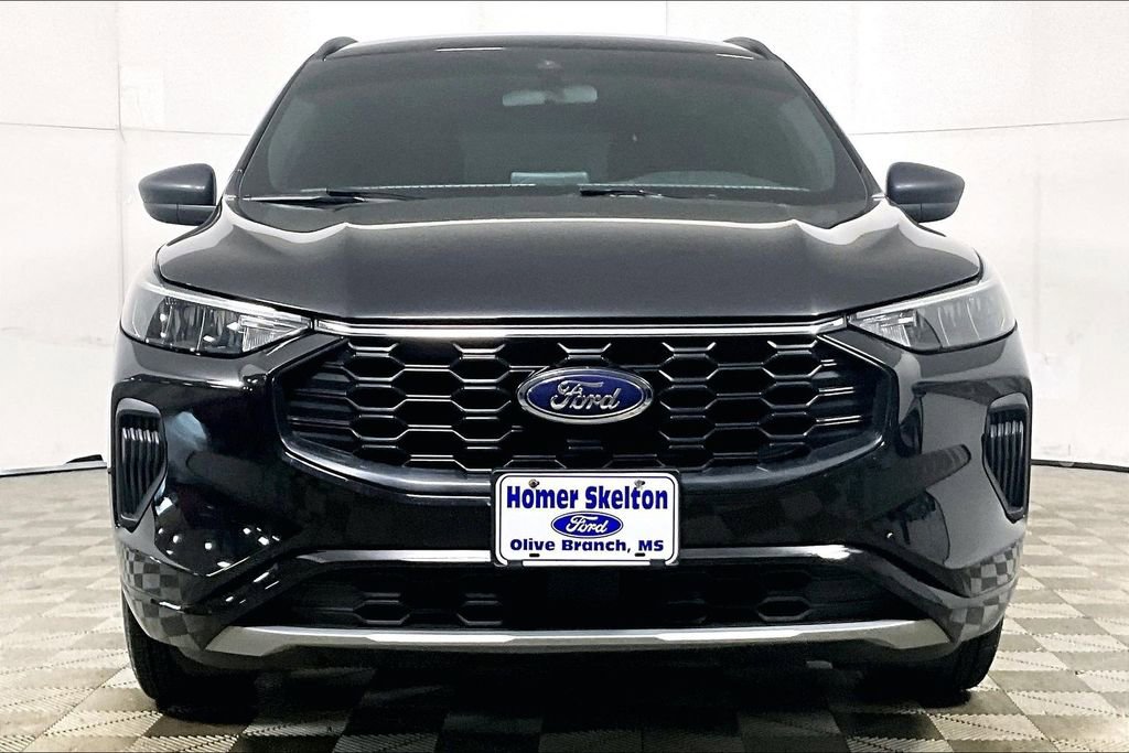 Used 2024 Ford Escape ST-Line image 3