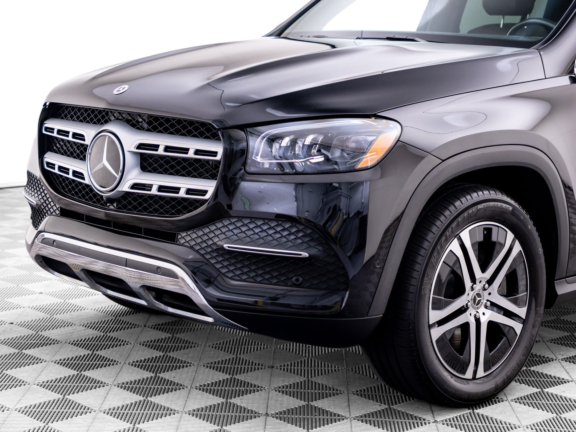Used 2023 Mercedes-Benz GLS 450 4MATIC image 39