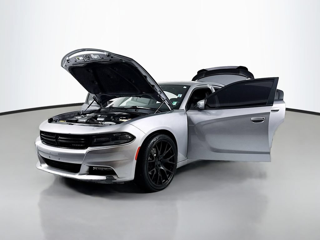 Used 2016 Dodge Charger SXT w/ AWD Plus Group image 21