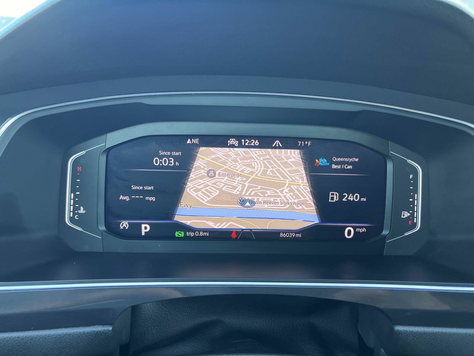 Used 2021 Volkswagen Tiguan SEL Premium R-Line image 11